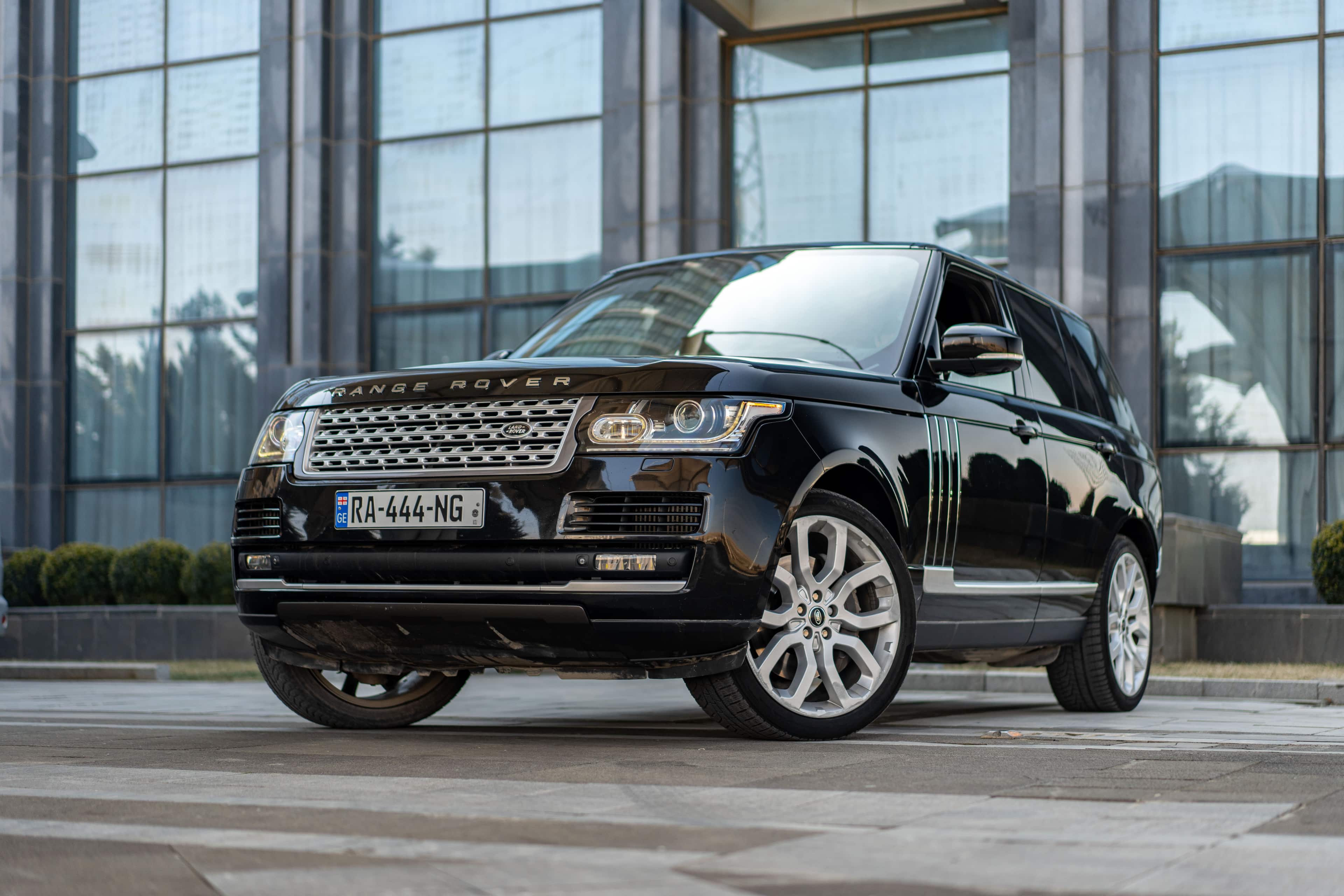 Range Rover Vogue 4.4D Autobiography Black