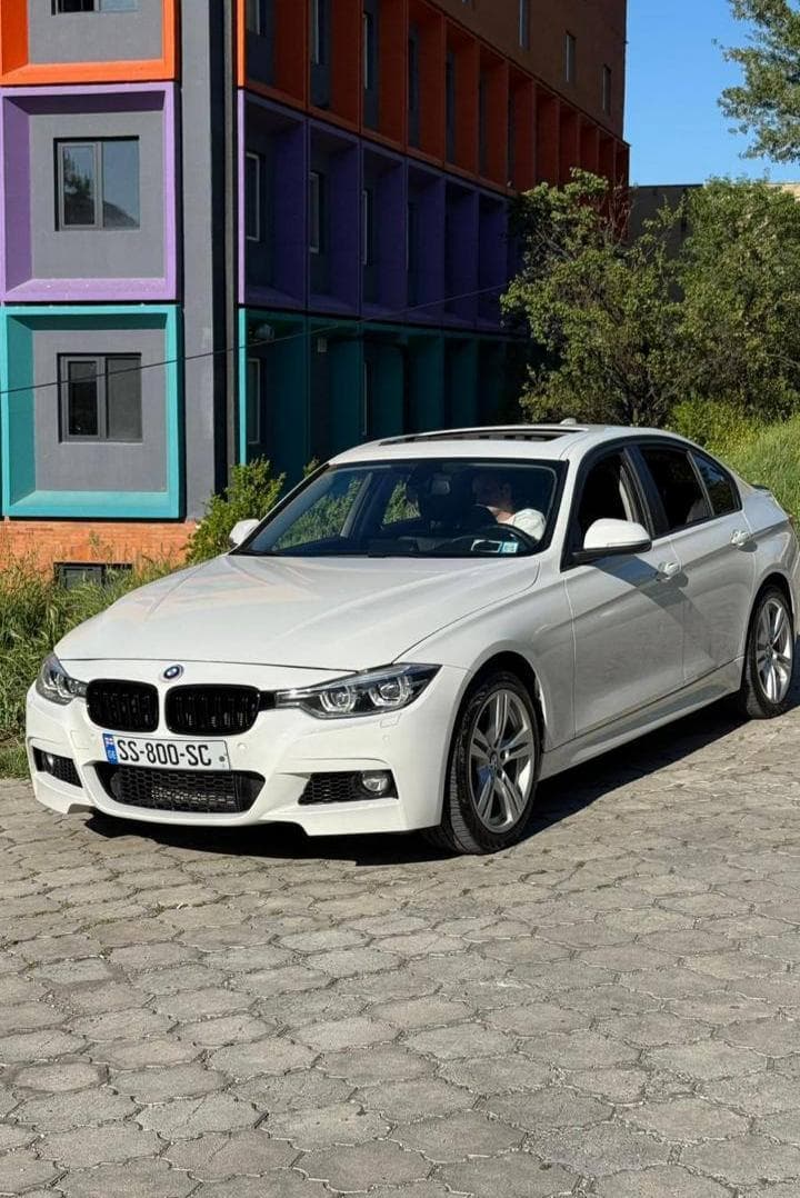 BMW 320